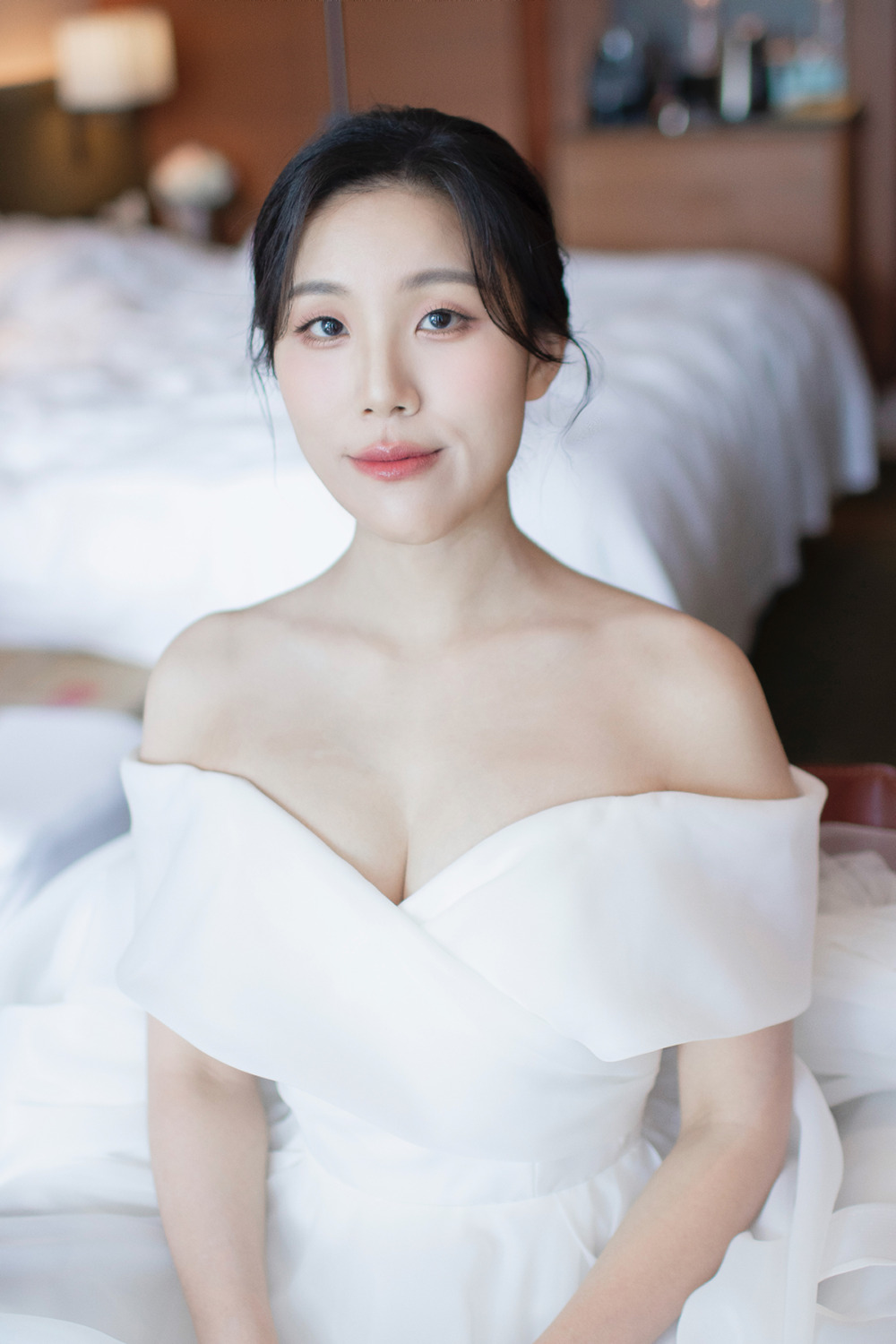 韓系白紗新娘造型,單眼皮新娘妝感,黑髮新娘造型,新娘秘書,新秘,台北誠品行旅新娘