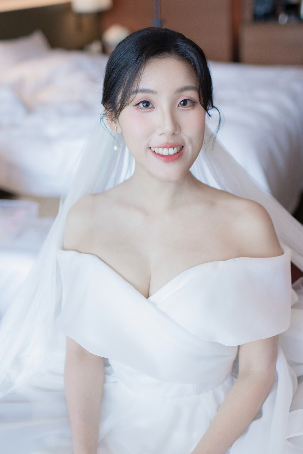 韓系白紗新娘造型,單眼皮新娘妝感,黑髮新娘造型,新娘秘書,新秘,台北誠品行旅新娘