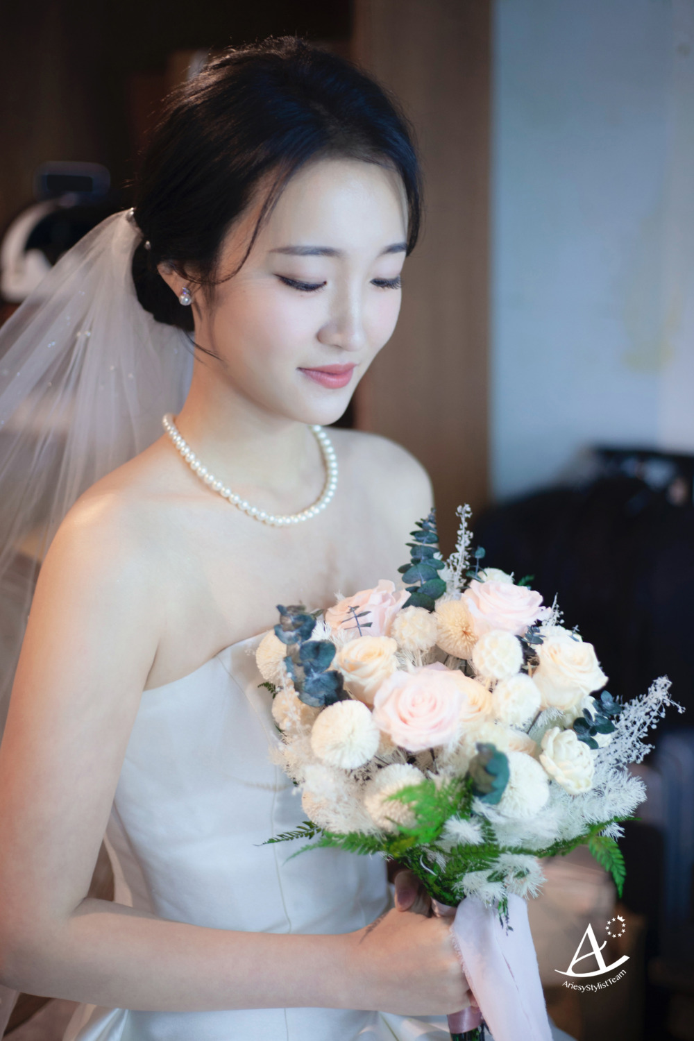 新娘秘書,新娘造型,白紗造型,美式,戶外婚禮造型,輕透妝感,編髮新秘,黑髮新娘