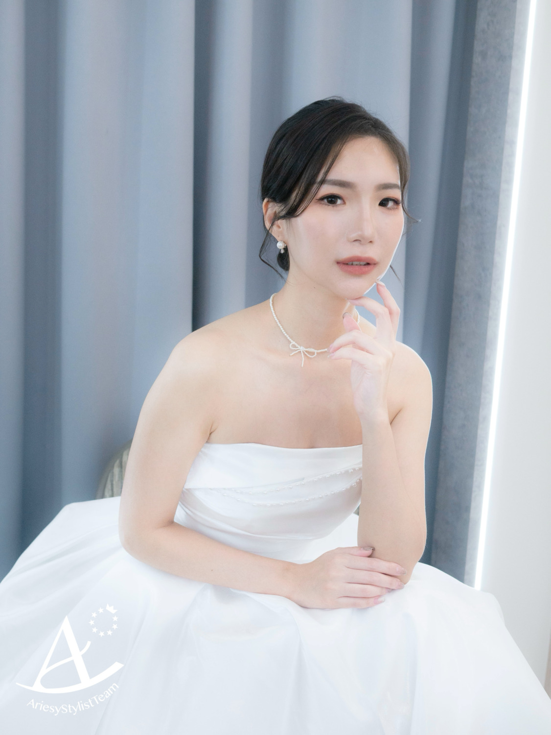 低盤髮造型,韓風新娘造型,台北新娘秘書,水光感底妝