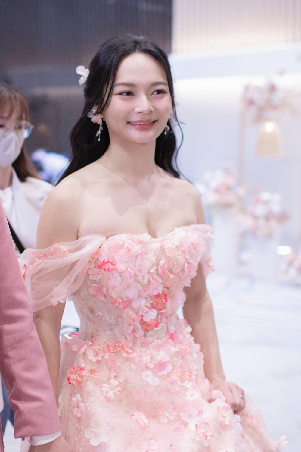 茹曦酒店新娘造型,台北新秘,新娘秘書,黑髮新娘造型,新秘,自然輕透新娘妝感