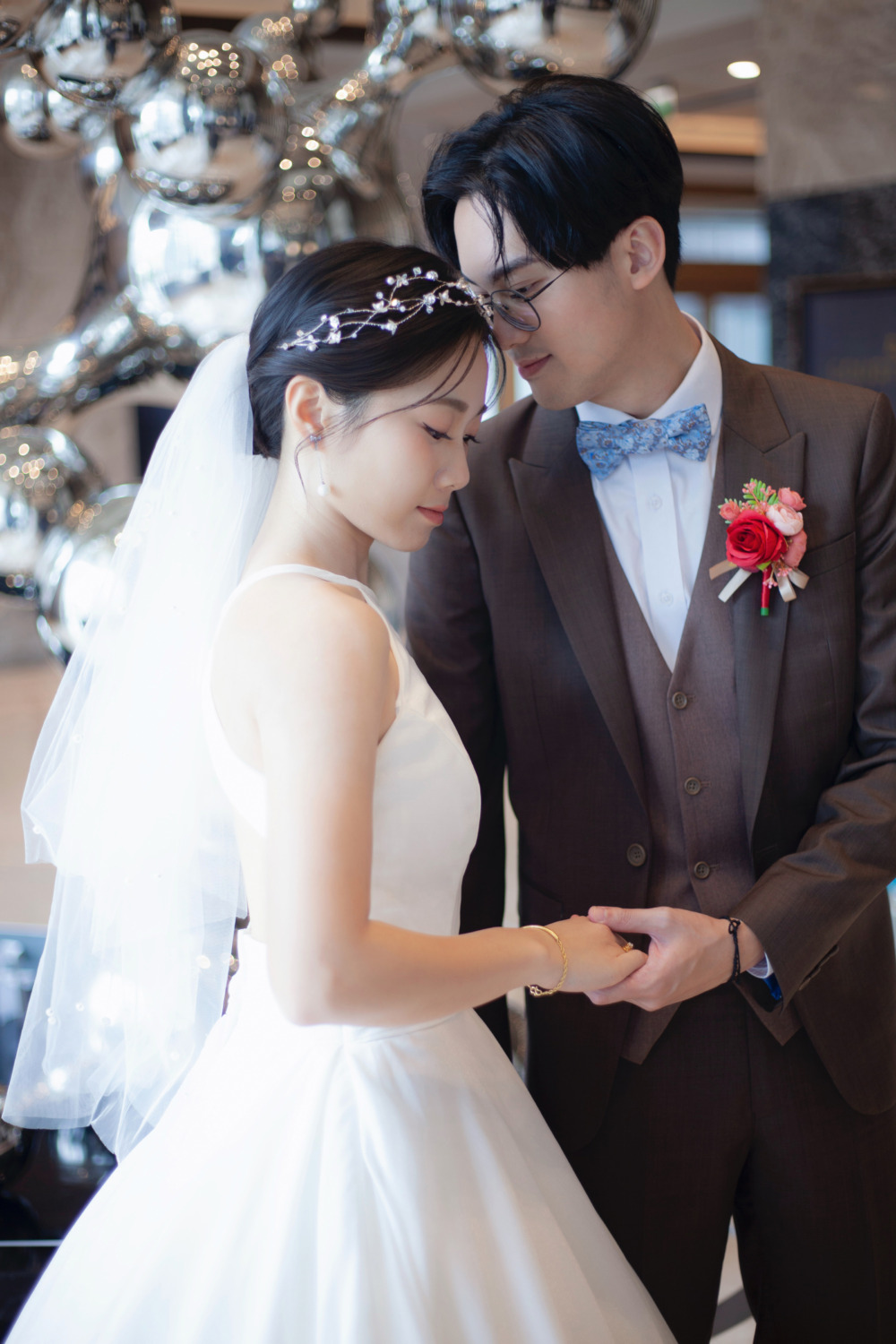 台北新秘|韓系精緻妝容乾淨簡約黑髮又短髮新娘造型 涵 韓系白紗造型,台北新秘,黑髮新娘造型,短髮銜接假髮盤髮造型,韓系輕透精緻妝感
