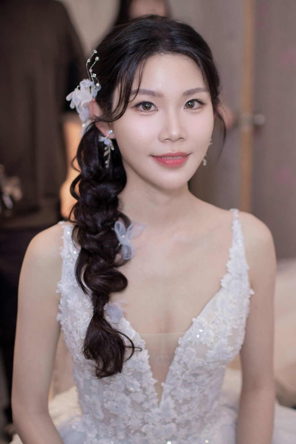黑髮新娘造型,新娘清透妝感,白紗經典皇冠造型,新娘秘書,新秘,新娘編髮造型