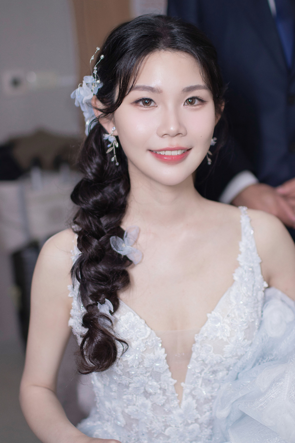 黑髮新娘造型,新娘清透妝感,白紗經典皇冠造型,新娘秘書,新秘,新娘編髮造型