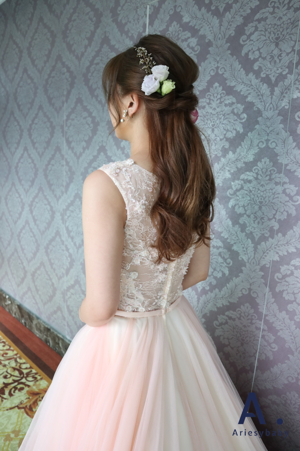 愛瑞思手工婚紗,Ariesybaby造型團隊,敬酒造型,花藝飾品,Bride