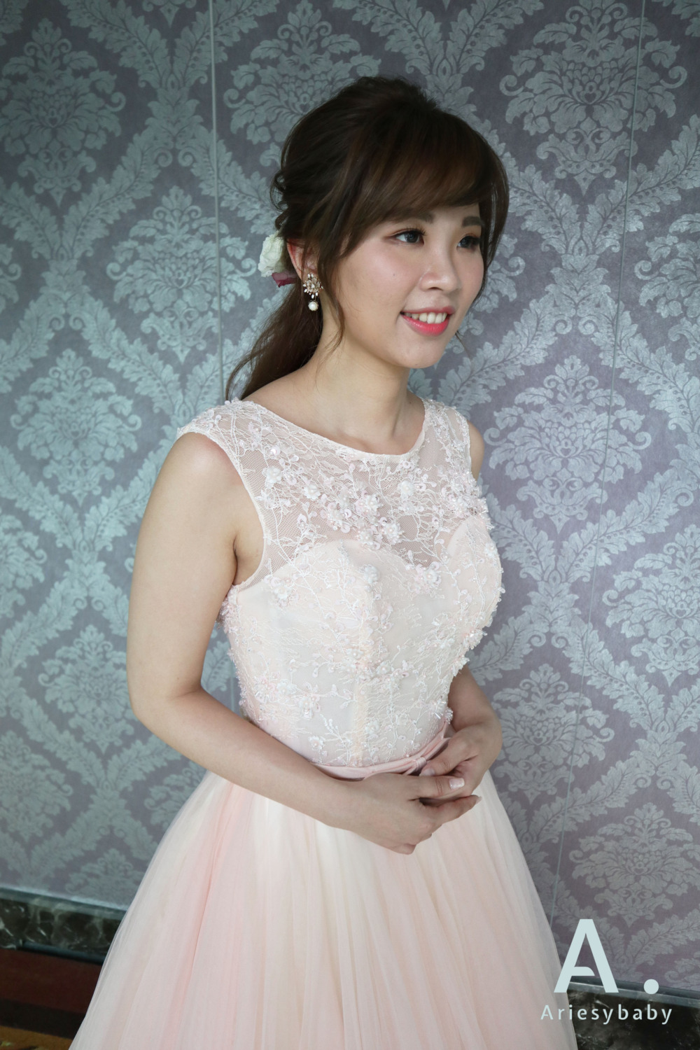 愛瑞思手工婚紗,Ariesybaby造型團隊,敬酒造型,花藝飾品,Bride