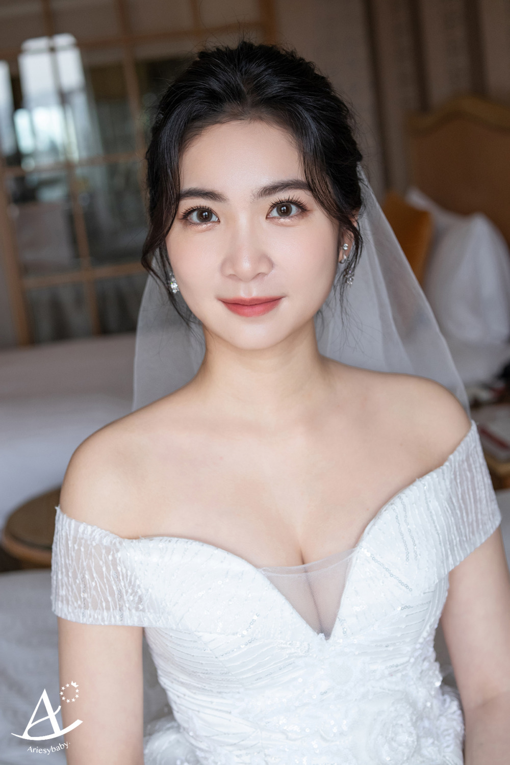 白紗造型,高盤髮,皇冠造型,新娘秘書,台北新祕 ,黑髮新娘