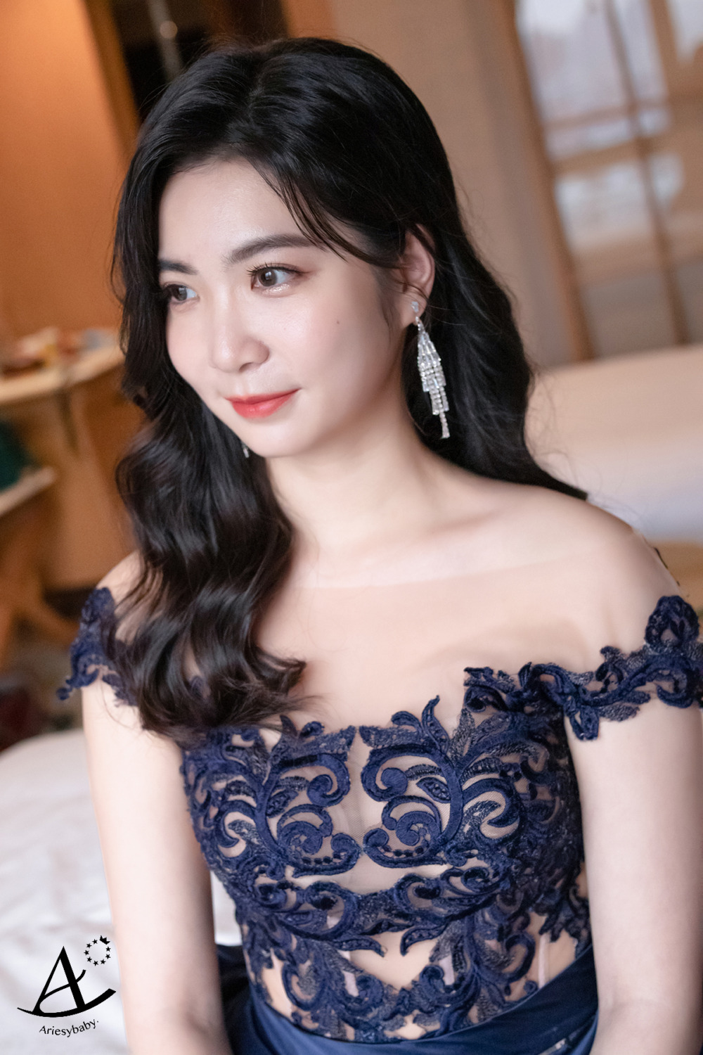 藍色晚禮服,氣質名媛風,黑髮新娘,台北新祕,新娘秘書