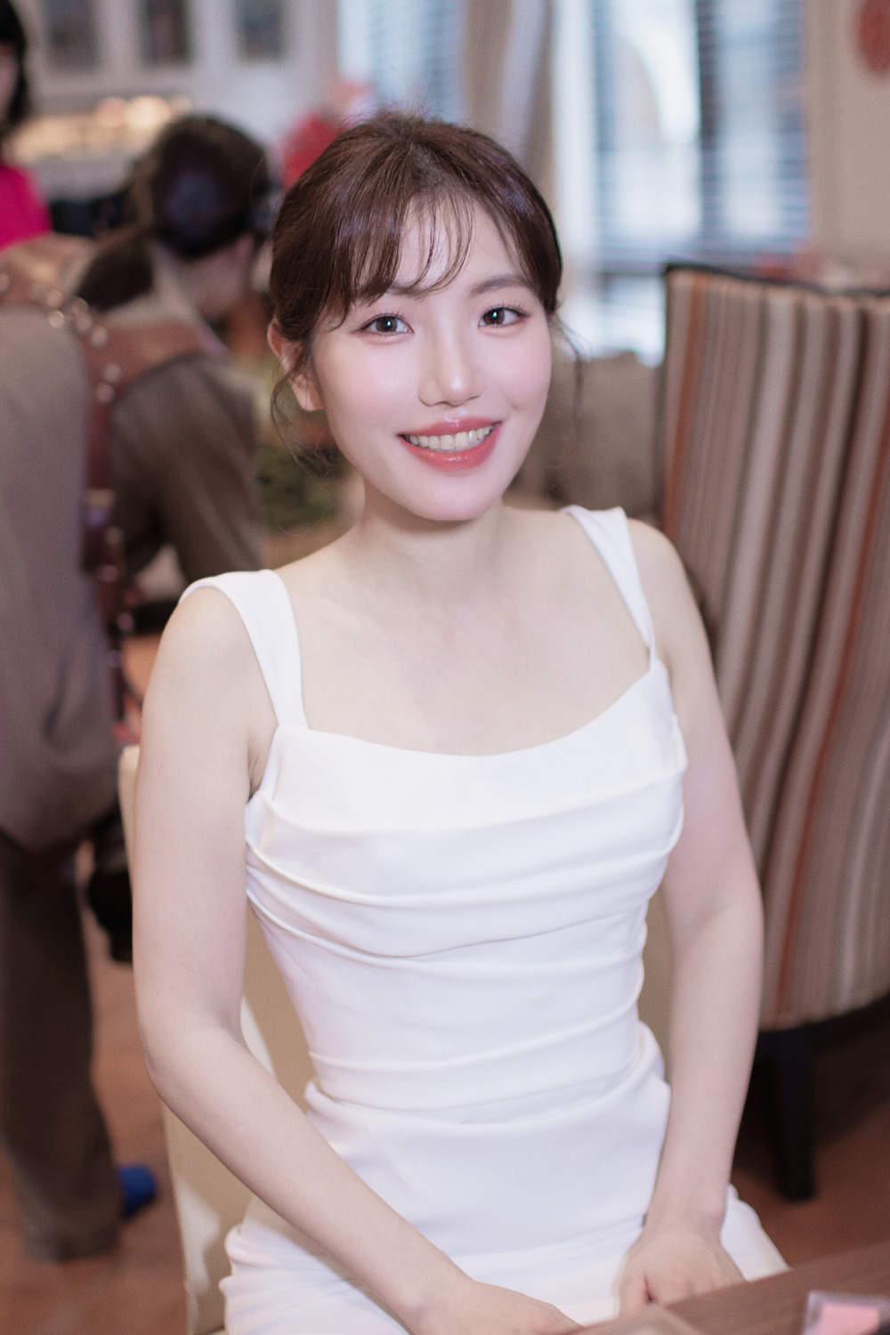美式新娘造型,韓系教堂證婚新娘造型,萬豪酒店新娘,韓系妝感,自然眼型調整,新秘推薦,新秘,新娘編髮造型