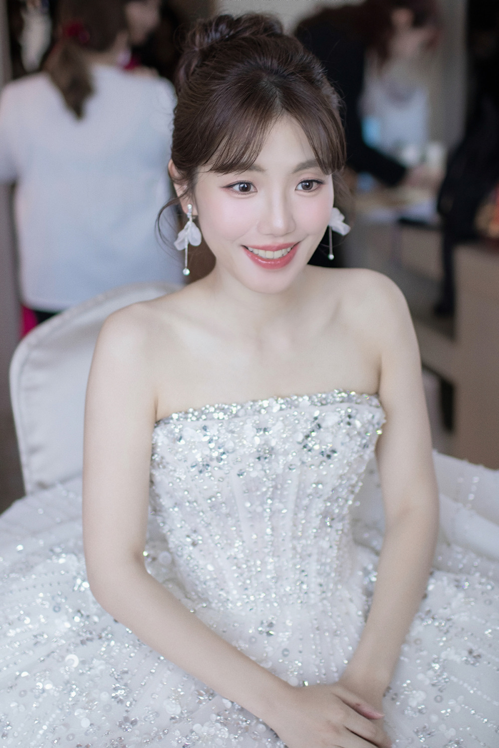 美式新娘造型,韓系教堂證婚新娘造型,萬豪酒店新娘,新秘推薦,新秘,新娘編髮造型,高端輕透妝感,自然眼型調整,千金新娘妝感