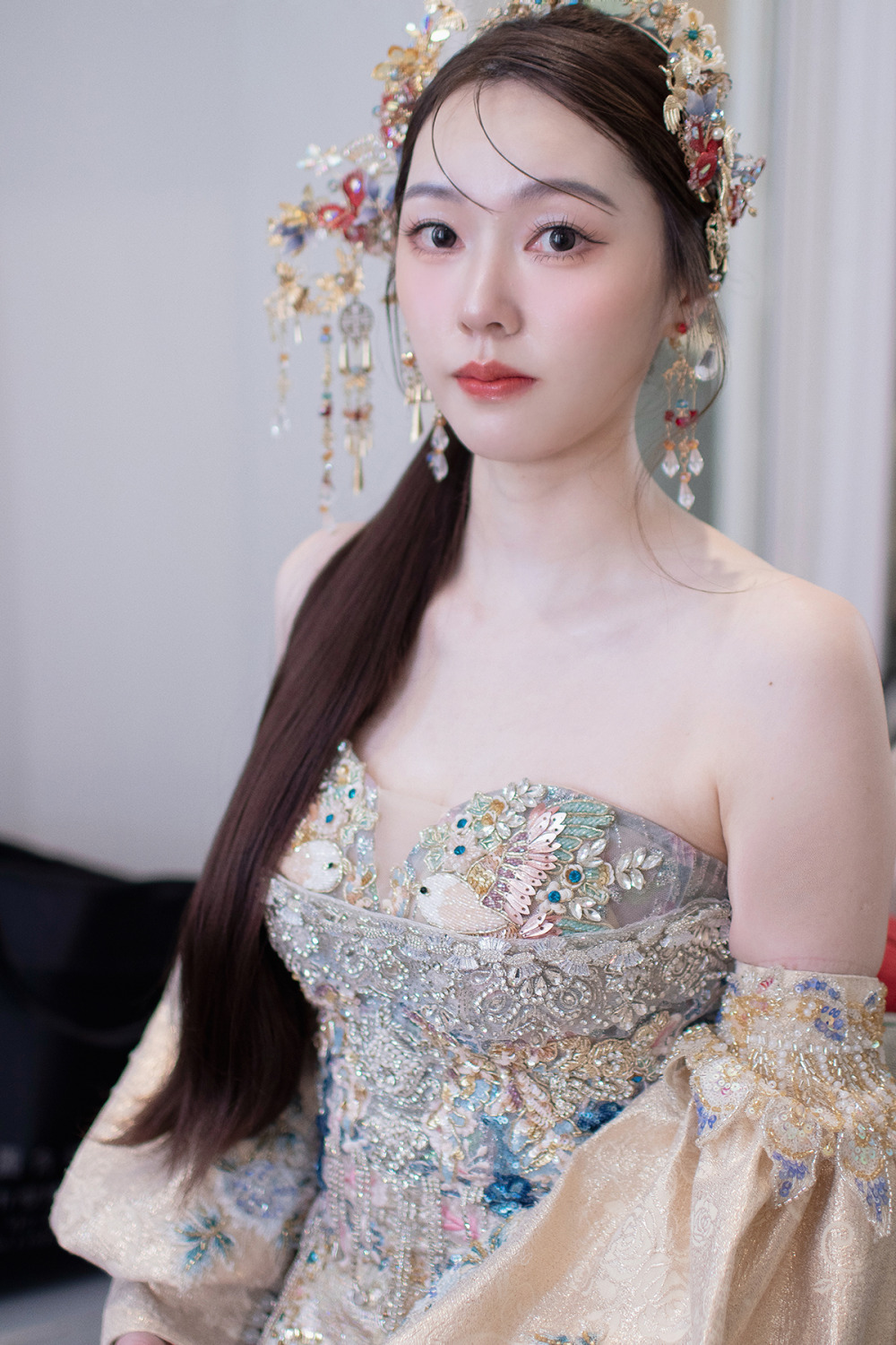 證婚新娘造型,台北新秘,經典漢服古裝新娘造型,新娘秘書,千金感新娘妝感,青青食尚花園飯店新娘造型,新娘古裝婚禮造型搭配