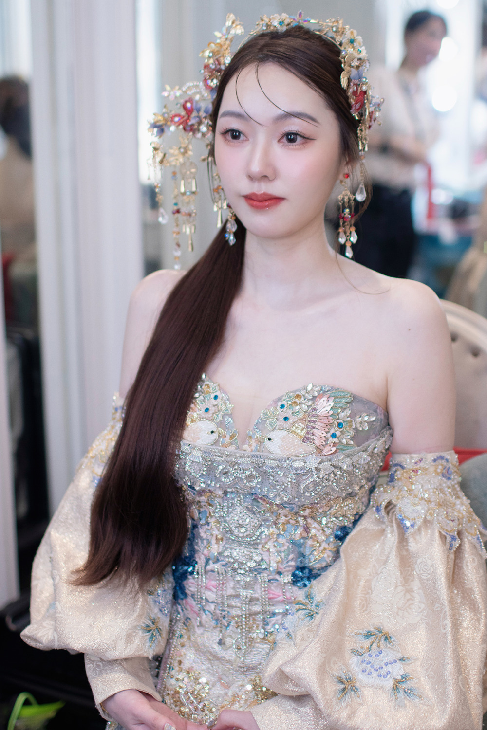 證婚新娘造型,台北新秘,經典漢服古裝新娘造型,新娘秘書,千金感新娘妝感,青青食尚花園飯店新娘造型,新娘古裝婚禮造型搭配