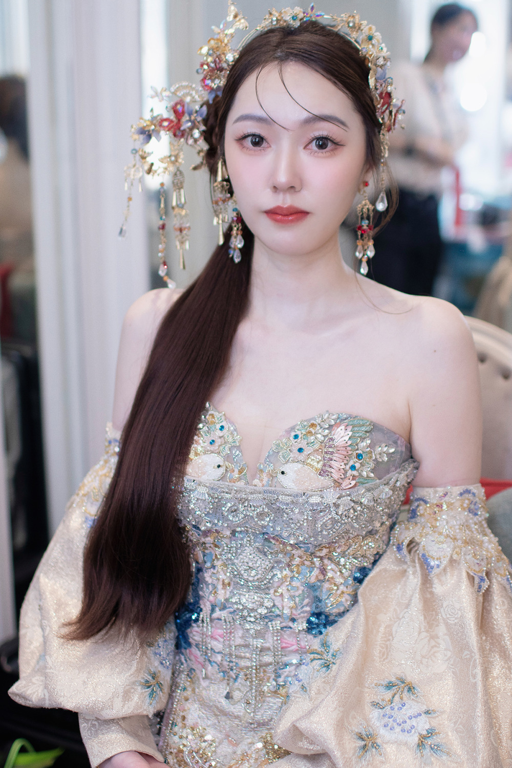 證婚新娘造型,台北新秘,經典漢服古裝新娘造型,新娘秘書,千金感新娘妝感,青青食尚花園飯店新娘造型,新娘古裝婚禮造型搭配