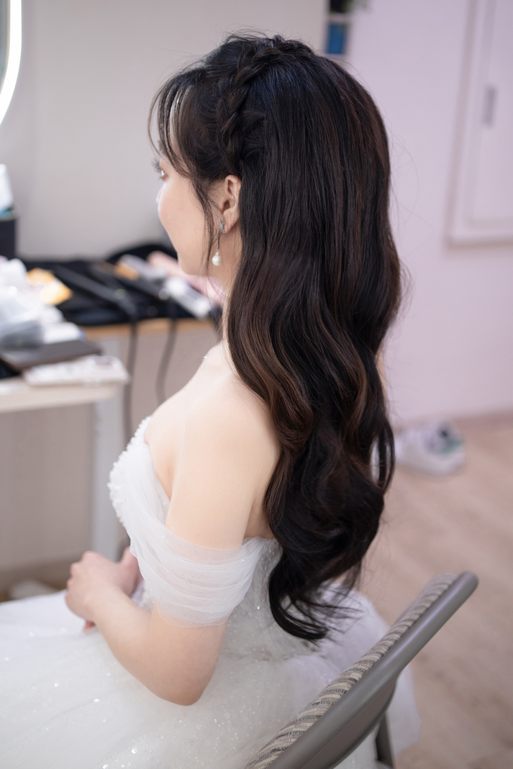 韓系大捲髮,黑髮新娘造型,台北新秘,珍珠新娘飾品,新娘髮型,編髮新秘造型