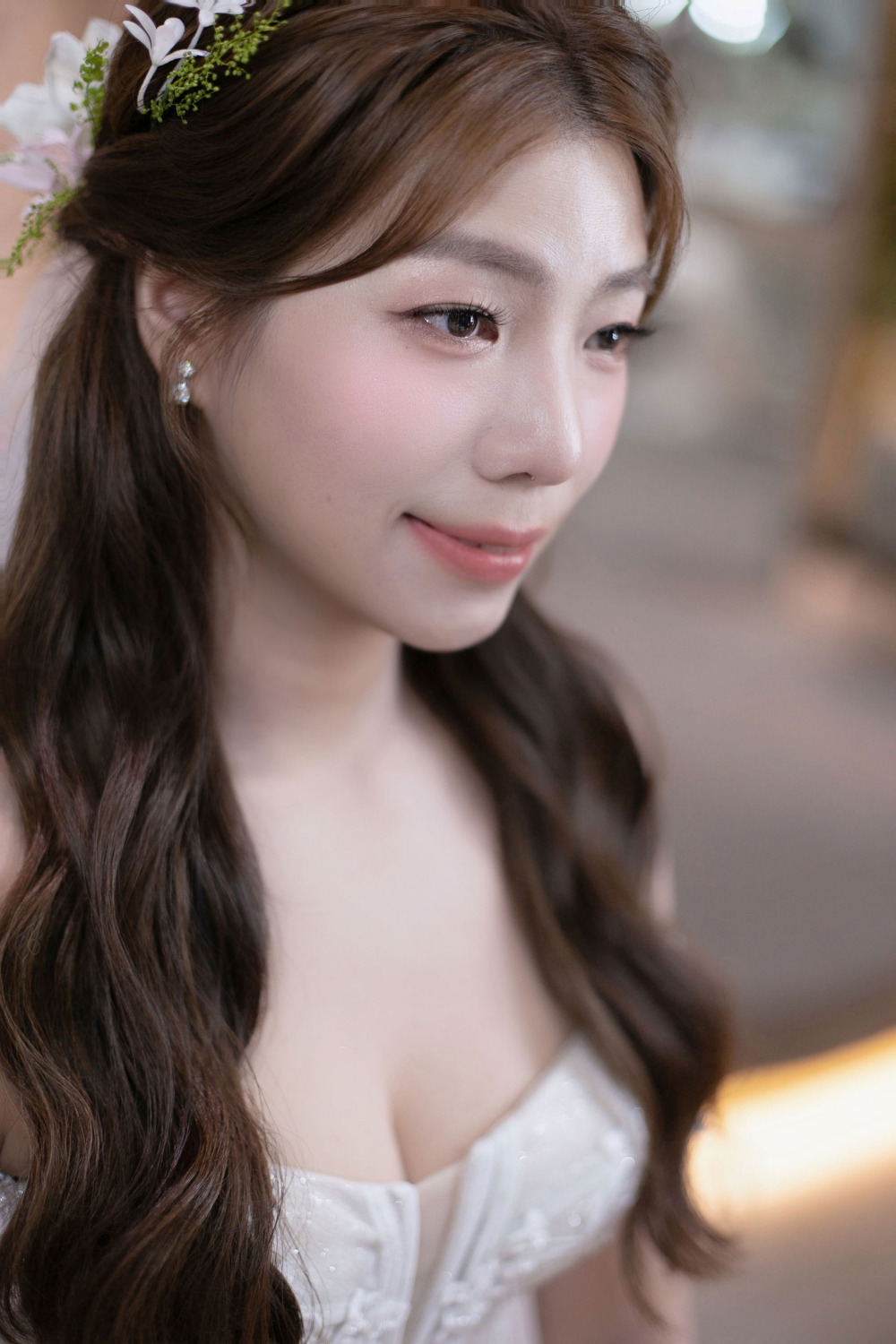 韓系自然妝髮新秘推薦,台北戶外證婚新娘花藝造型,戶外證婚儀式花藝放髮造型,迎娶新娘白紗放髮造型,愛瑞思新娘秘書造型團隊,台北新秘ariesy