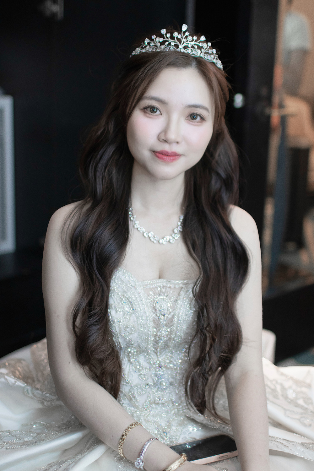 新秘,千金感新娘妝容,放髮新娘皇冠造型,經典白紗造型,新娘秘書,清透自然妝感