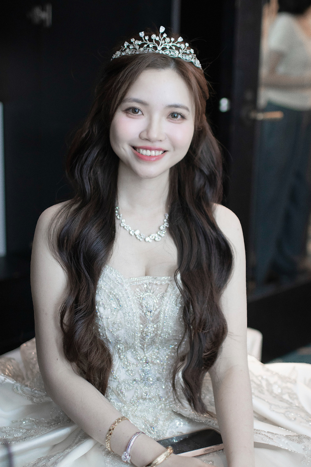 新秘,千金感新娘妝容,放髮新娘皇冠造型,經典白紗造型,新娘秘書,清透自然妝感