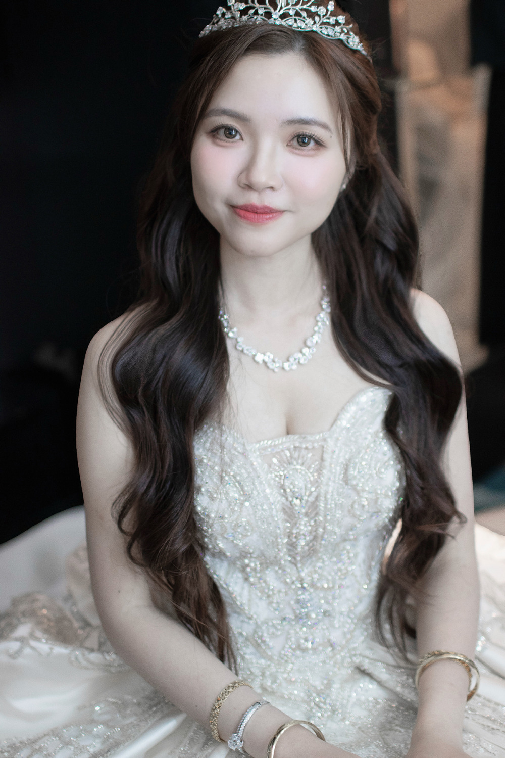 新秘,千金感新娘妝容,放髮新娘皇冠造型,經典白紗造型,新娘秘書,清透自然妝感