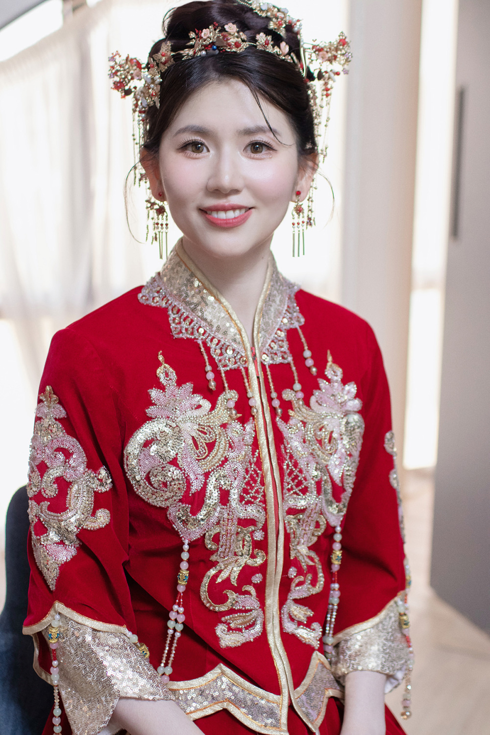 單眼皮新娘妝感,桃園新秘,韓系白紗造型,新秘推薦,清透新娘妝感,編髮造型,龍鳳褂新娘造型