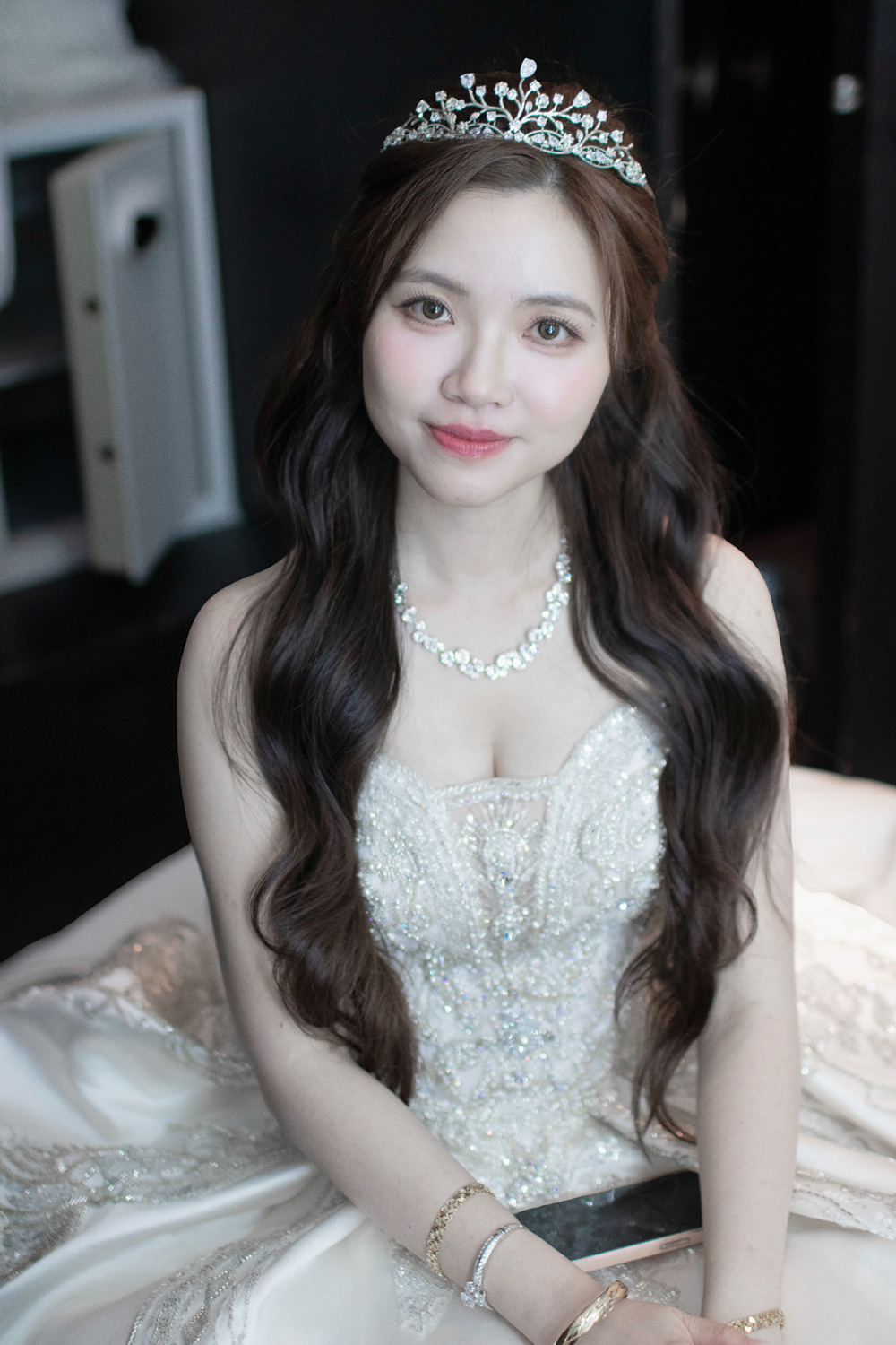 新秘,千金感新娘妝容,放髮新娘皇冠造型,經典白紗造型,新娘秘書,清透自然妝感