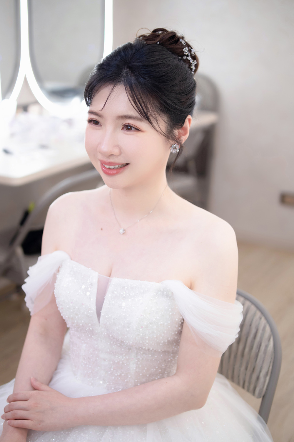 甜美可愛,新娘秘書,清新透亮妝感,白紗造型,新娘造型 甜美可愛,公主頭,新娘秘書,清新透亮妝感,新娘造型