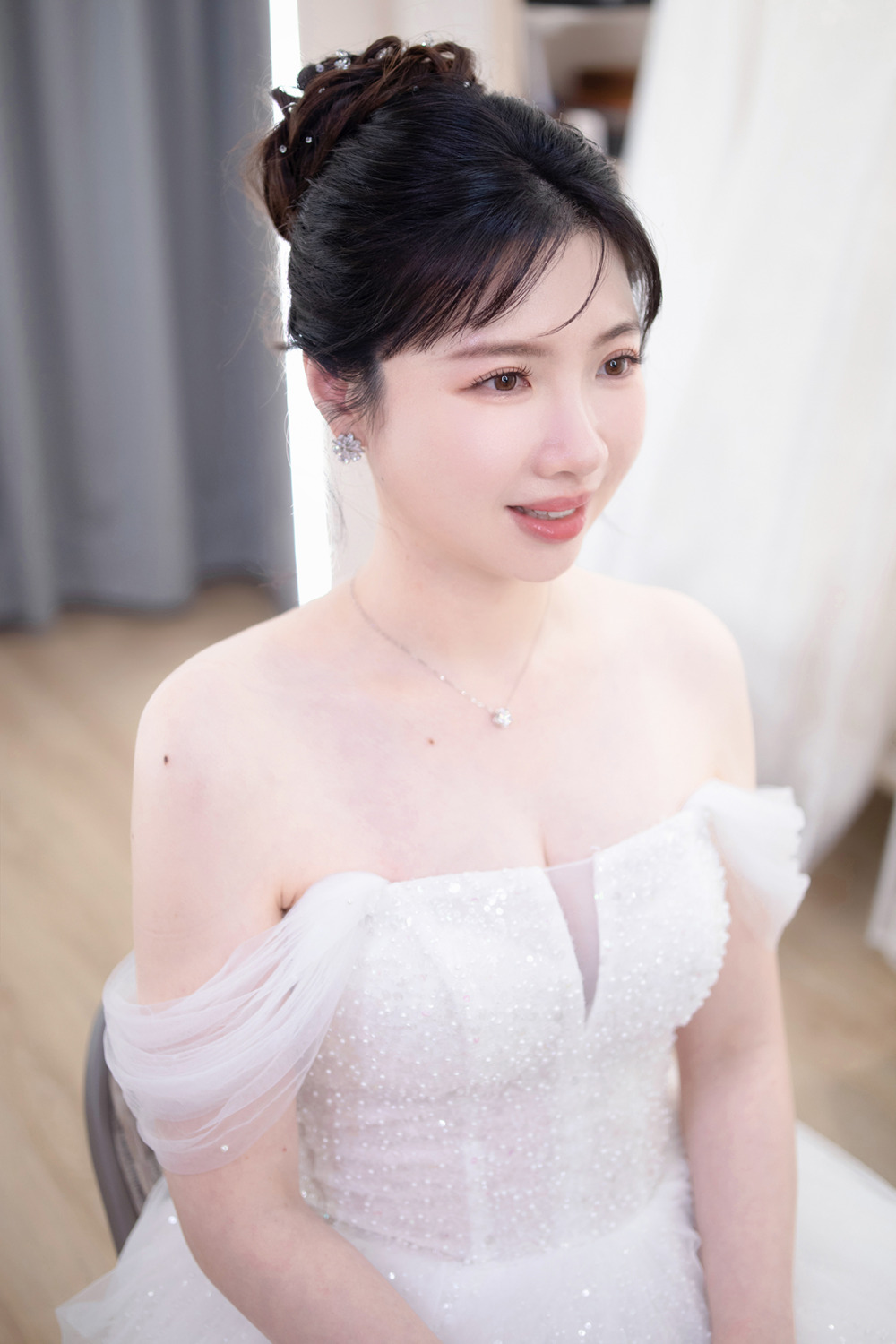 甜美可愛,新娘秘書,清新透亮妝感,白紗造型,新娘造型 甜美可愛,公主頭,新娘秘書,清新透亮妝感,新娘造型