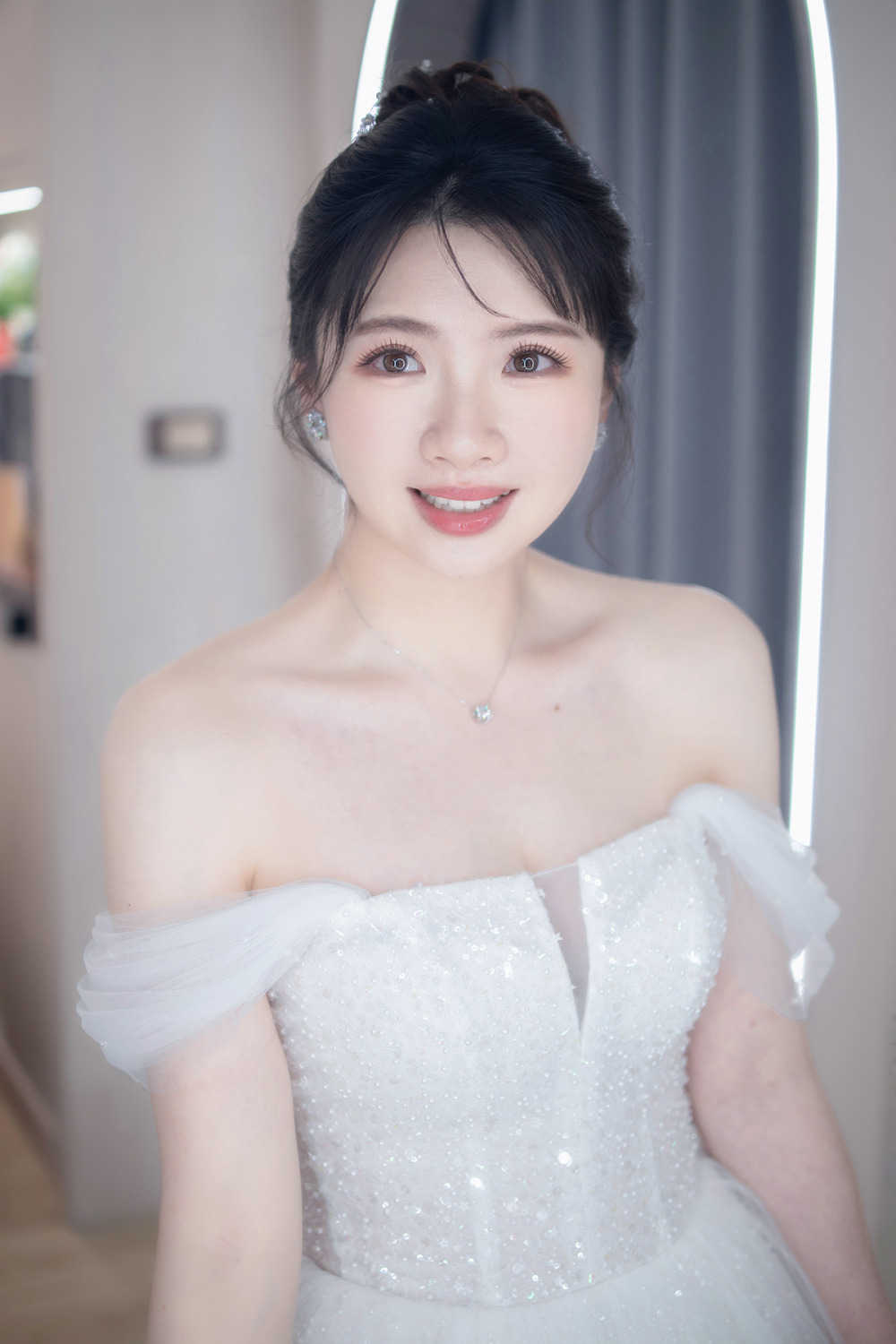 甜美可愛,新娘秘書,清新透亮妝感,白紗造型,新娘造型甜美可愛,公主頭,新娘秘書,清新透亮妝感,新娘造型