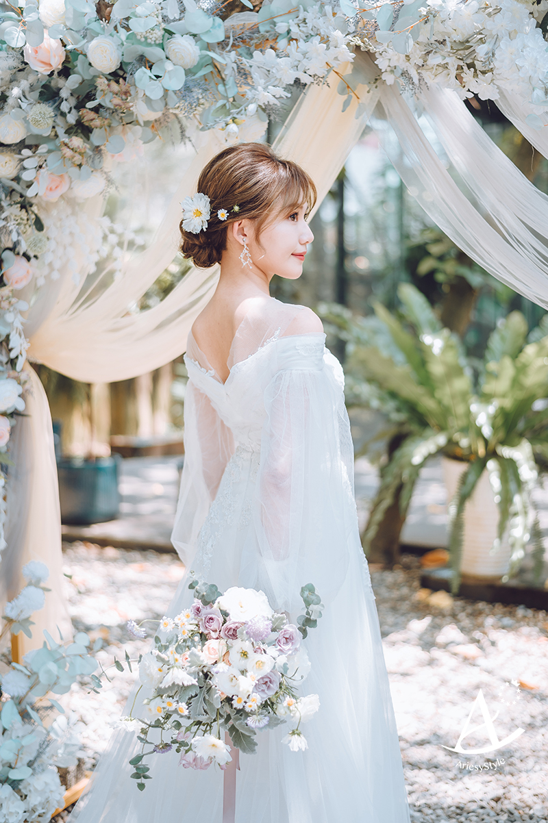 大院子婚禮,大院子美式戶外儀式,鮮花新秘,美式戶外婚禮輕婚紗 ,ariesy新秘團隊,ariesy愛瑞思婚紗,禮服出租