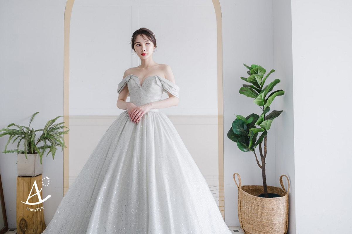 銀白紗婚紗,類白紗,銀白禮服,純宴客婚禮進場推薦婚紗,愛瑞思婚紗,Ariesy婚紗工作室