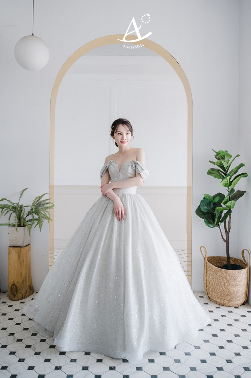 銀白紗婚紗,類白紗,銀白禮服,純宴客婚禮進場推薦婚紗,愛瑞思婚紗,Ariesy婚紗工作室