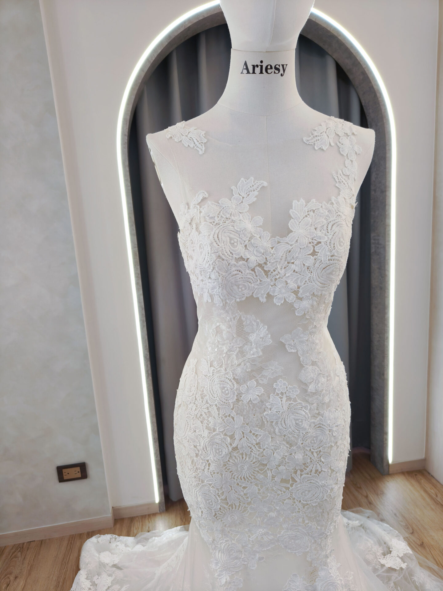 禮服出租,婚紗禮服工作室,自助婚紗,手工婚紗,清新典雅白紗,優雅白紗,浪漫輕婚紗