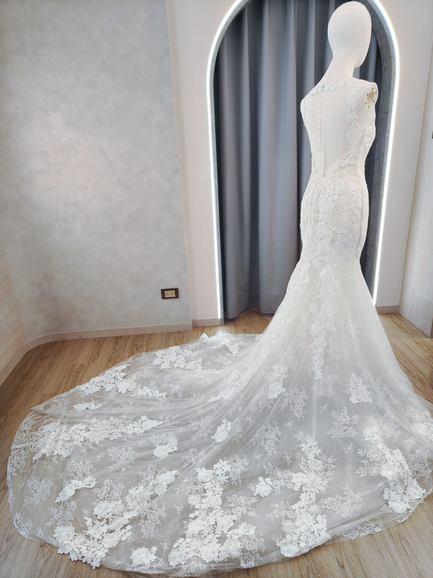 禮服出租,婚紗禮服工作室,自助婚紗,手工婚紗,清新典雅白紗,優雅白紗,浪漫輕婚紗