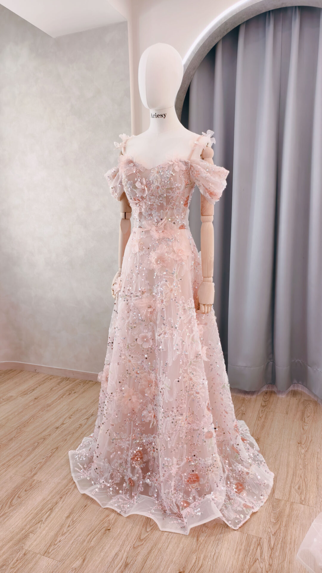 Ariesy婚紗禮服,花朵禮服,粉色甜美新娘婚紗,禮服出租,顯瘦款禮服